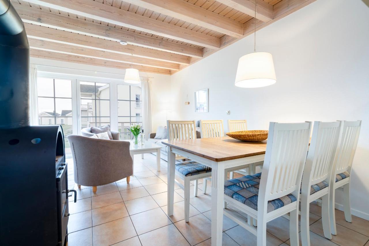 Iris Strandhus Sierksdorf Buitenkant foto